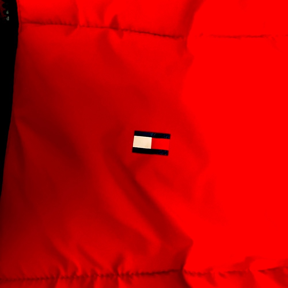 Red - Picture 4 of 10